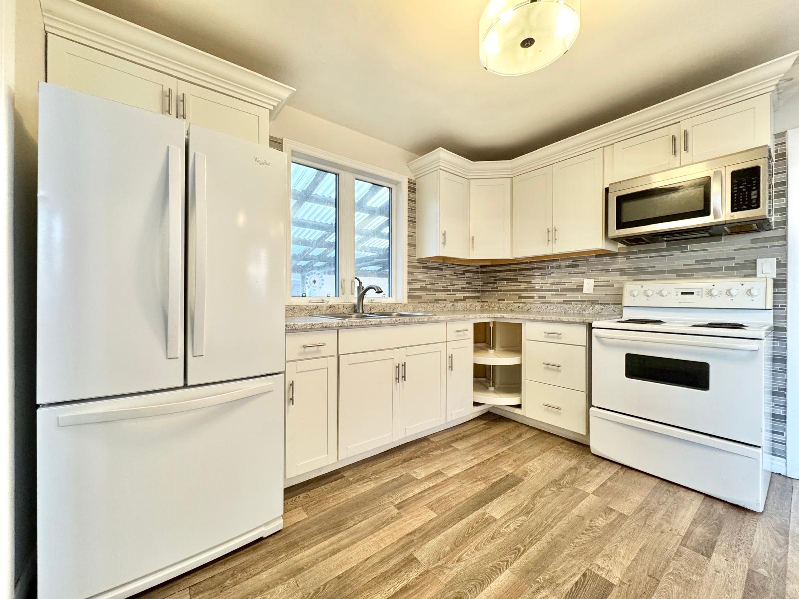 374 East 15th Street