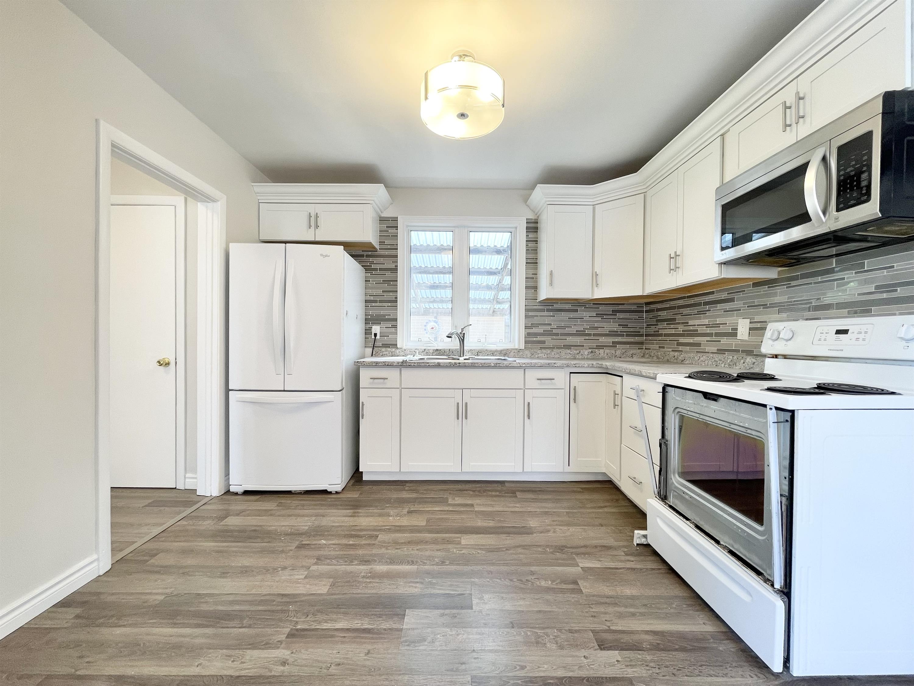 374 East 15th Street